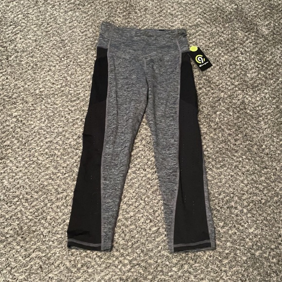 Champion C9 Workout capris 💕 - Picture 2 of 6